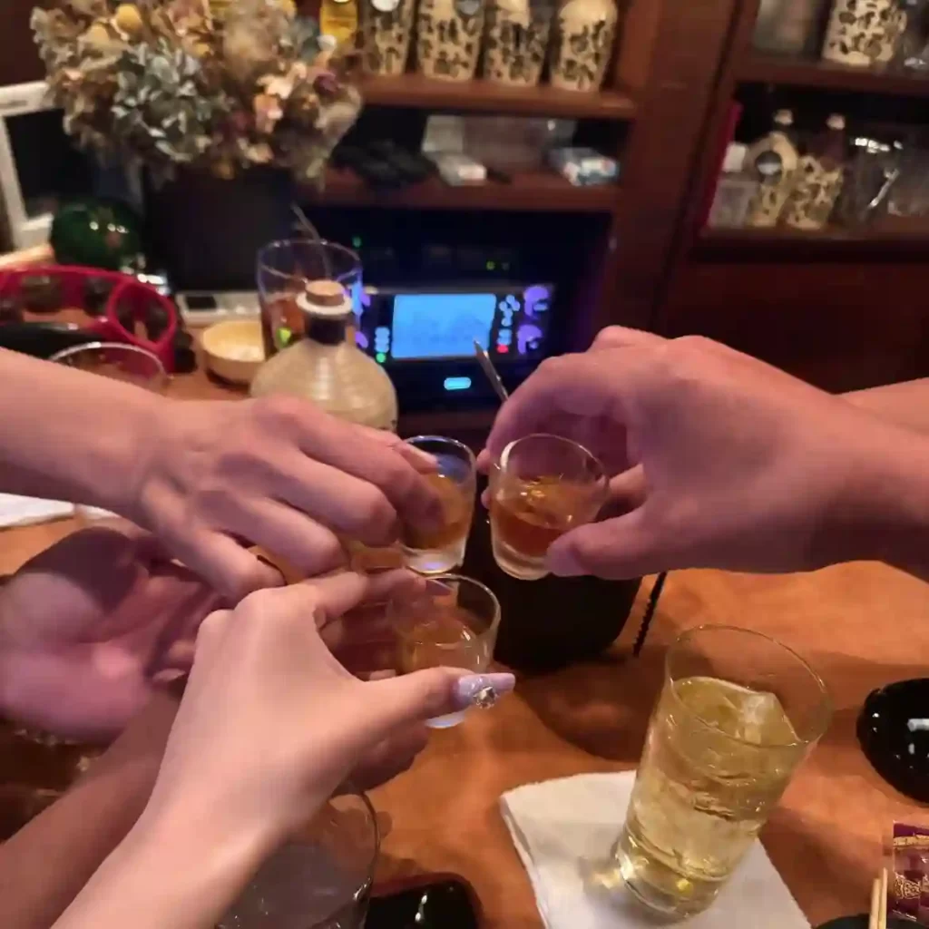 8261473E-E46F-4063-B1A9-6896496DFF1B - 競艇お姉さんありさちゃん! 競艇お姉さんありさちゃんの日常キャプション